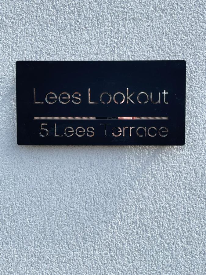 Lees Lookout Holt ,2 Bedroom Luxury Apartment With Private Parking 외부 사진