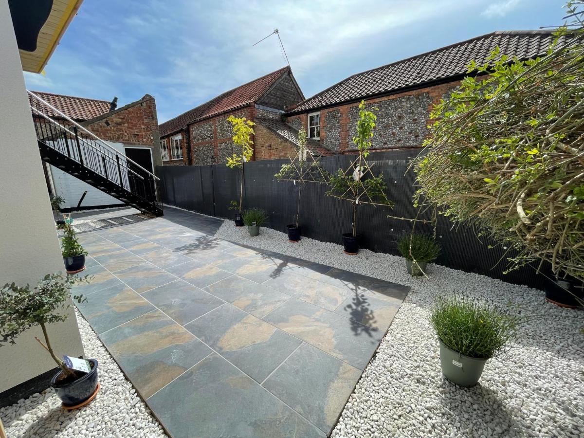 Lees Lookout Holt ,2 Bedroom Luxury Apartment With Private Parking 외부 사진