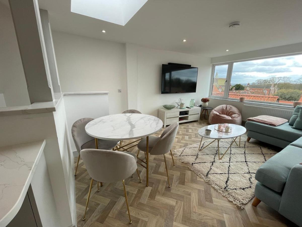 Lees Lookout Holt ,2 Bedroom Luxury Apartment With Private Parking 외부 사진